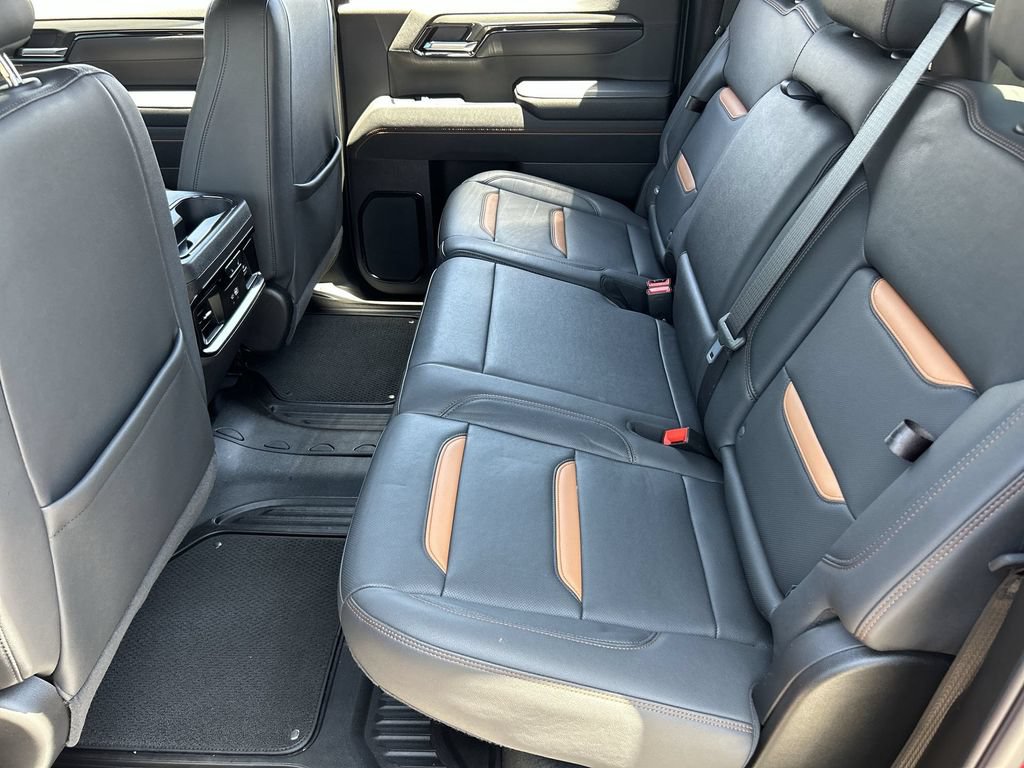 Used 2025 GMC Sierra 1500 AT4 w/ AT4 Premium Package AWD/4WD image 25