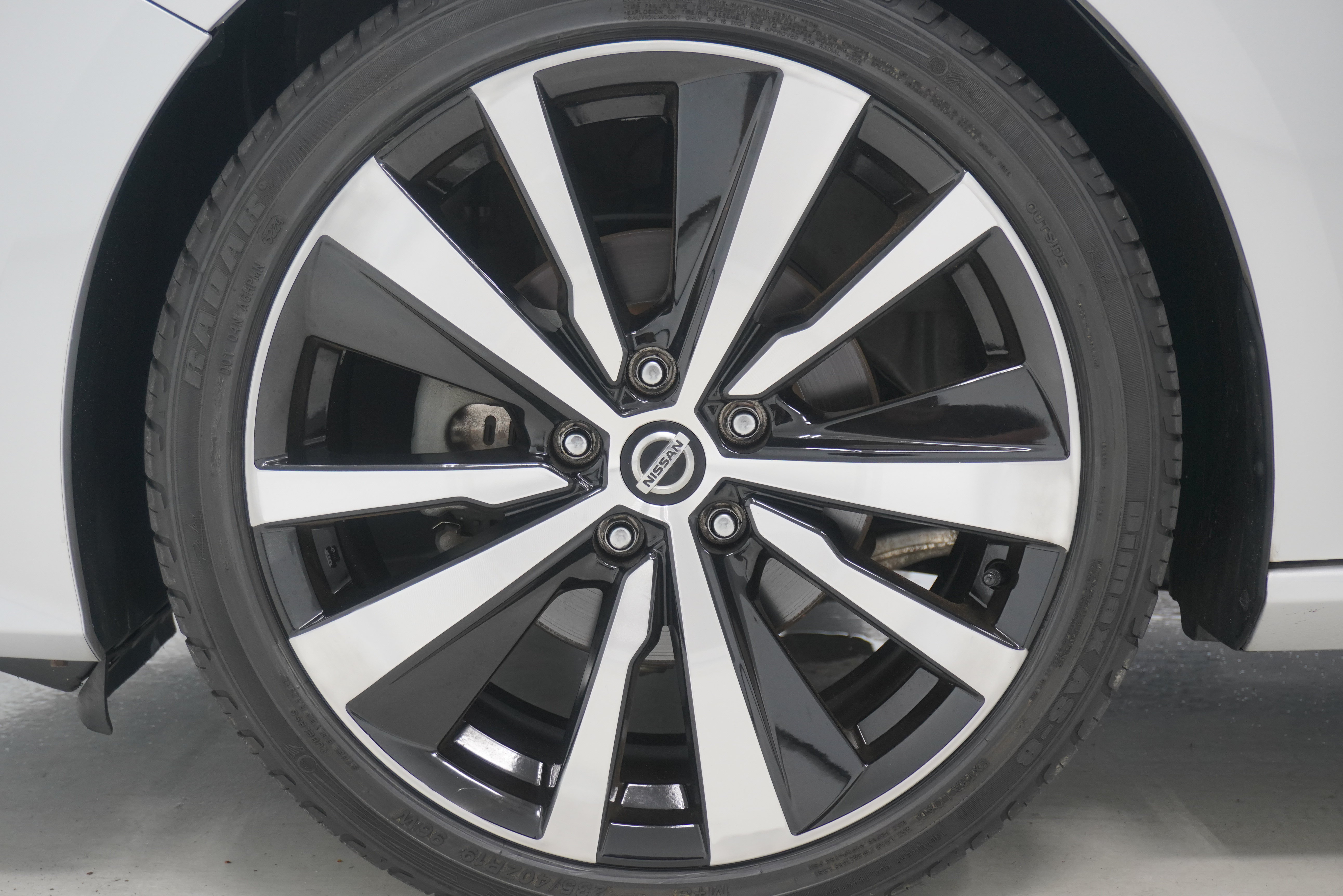 Used 2020 Nissan Altima 2.5 SR FWD image 24