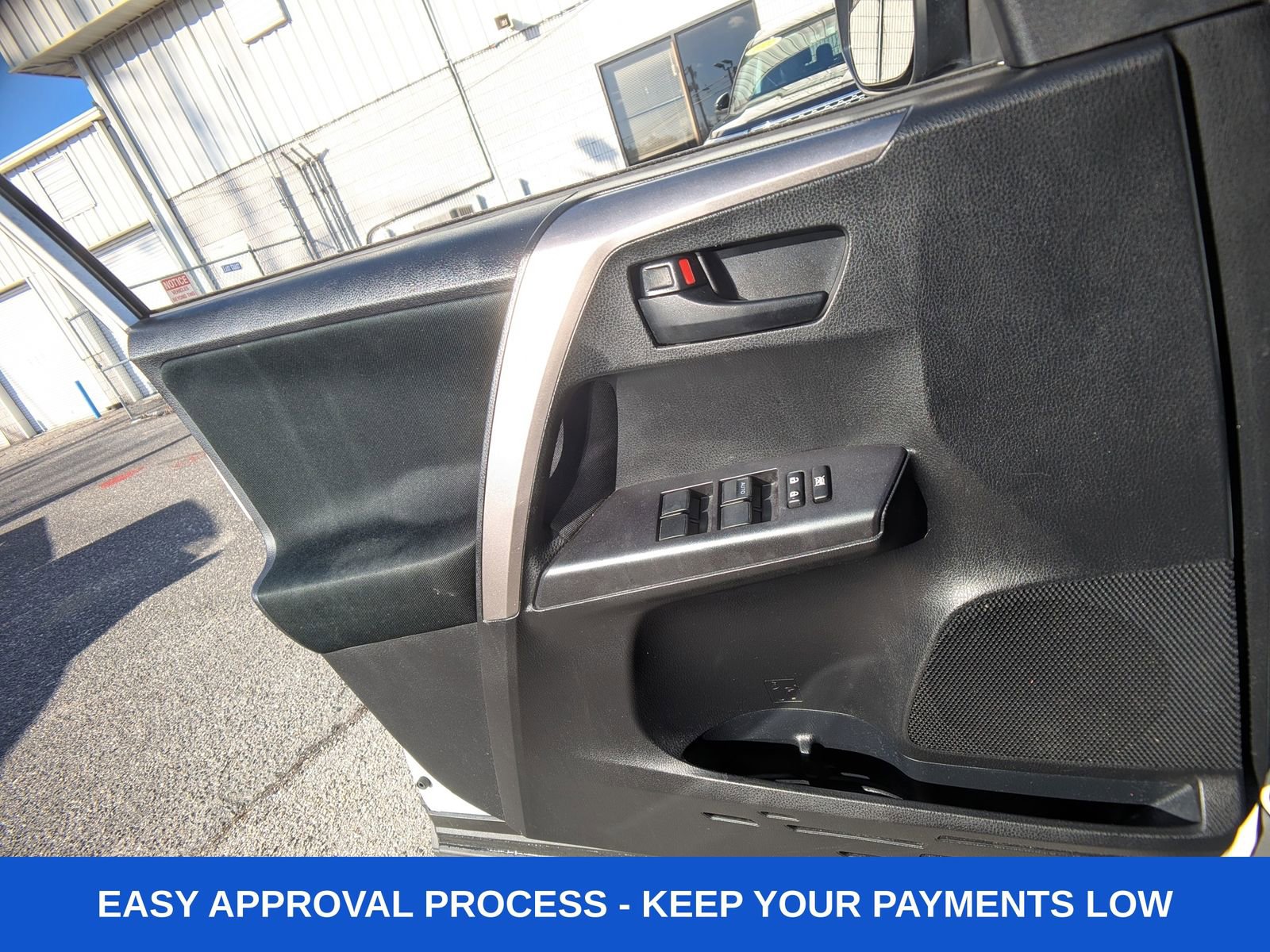 Used 2018 Toyota RAV4 LE w/ All Weather Liner Package image 29