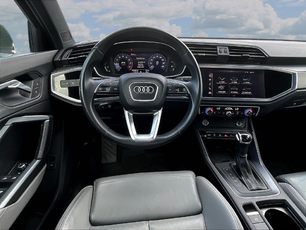 Used 2020 Audi Q3 2.0T Premium Plus AWD/4WD image 8