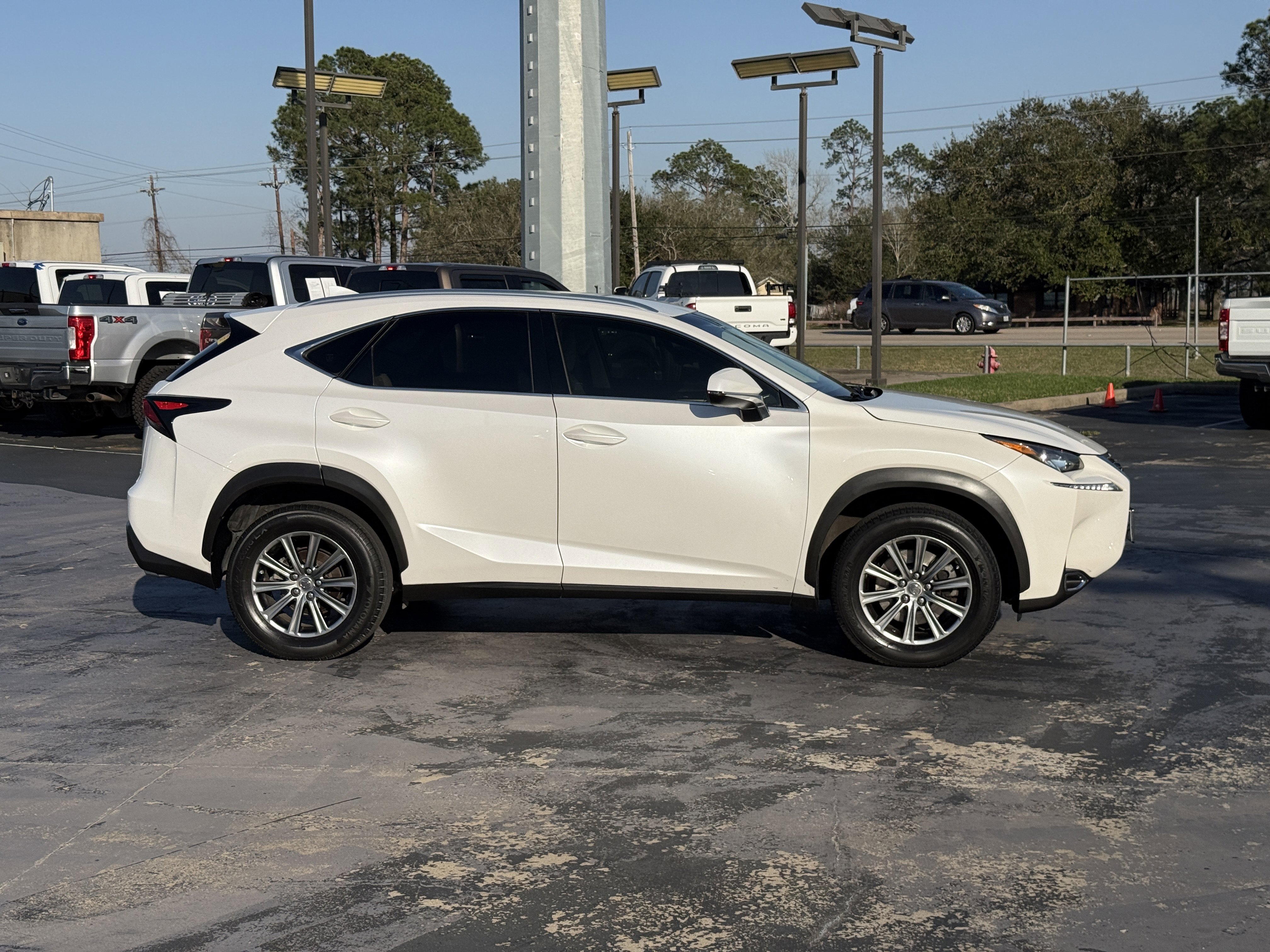 Used 2016 Lexus NX 200t FWD image 12