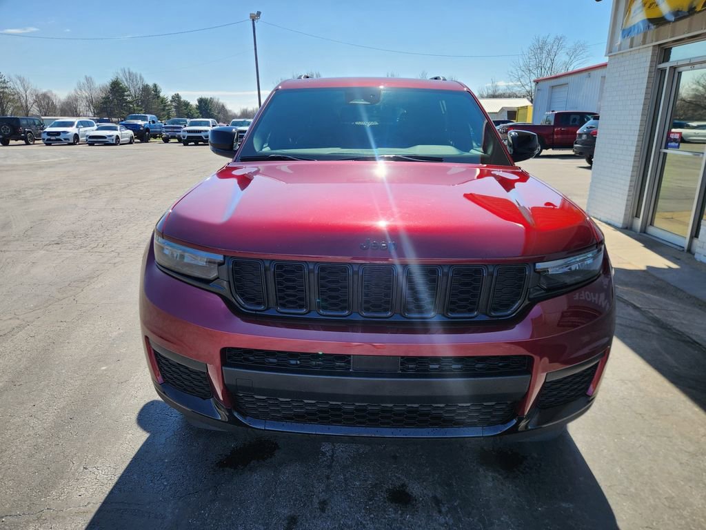 Used 2024 Jeep Grand Cherokee L Altitude image 9