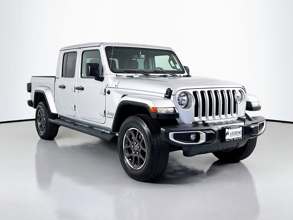 Used 2023 Jeep Gladiator Overland image 3
