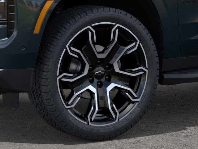 New 2026 Chevrolet Suburban RST w/ RST Capability Package AWD/4WD image 10