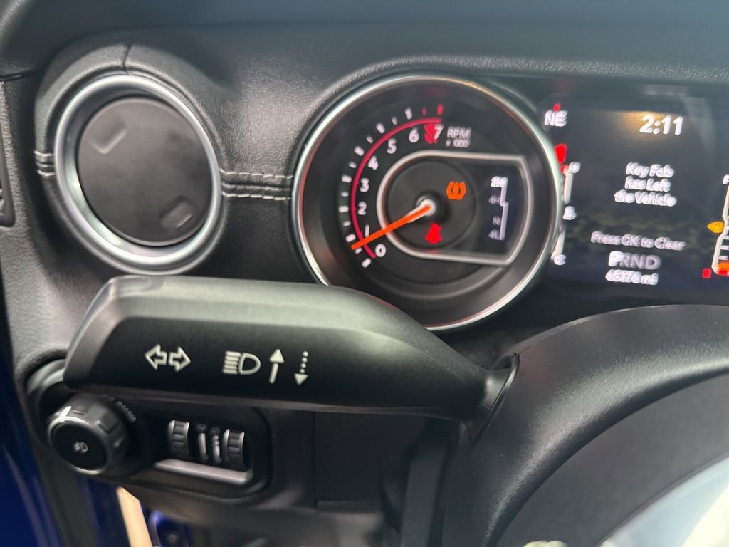 Used 2019 Jeep Wrangler Unlimited Sahara w/ Uconnect 4C Nav & Sound Group image 23