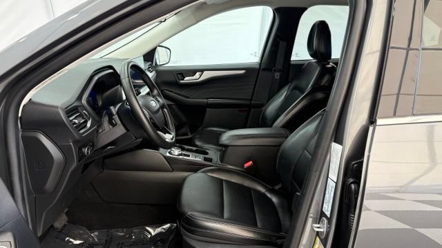 Used 2025 Ford Escape Platinum AWD/4WD image 12
