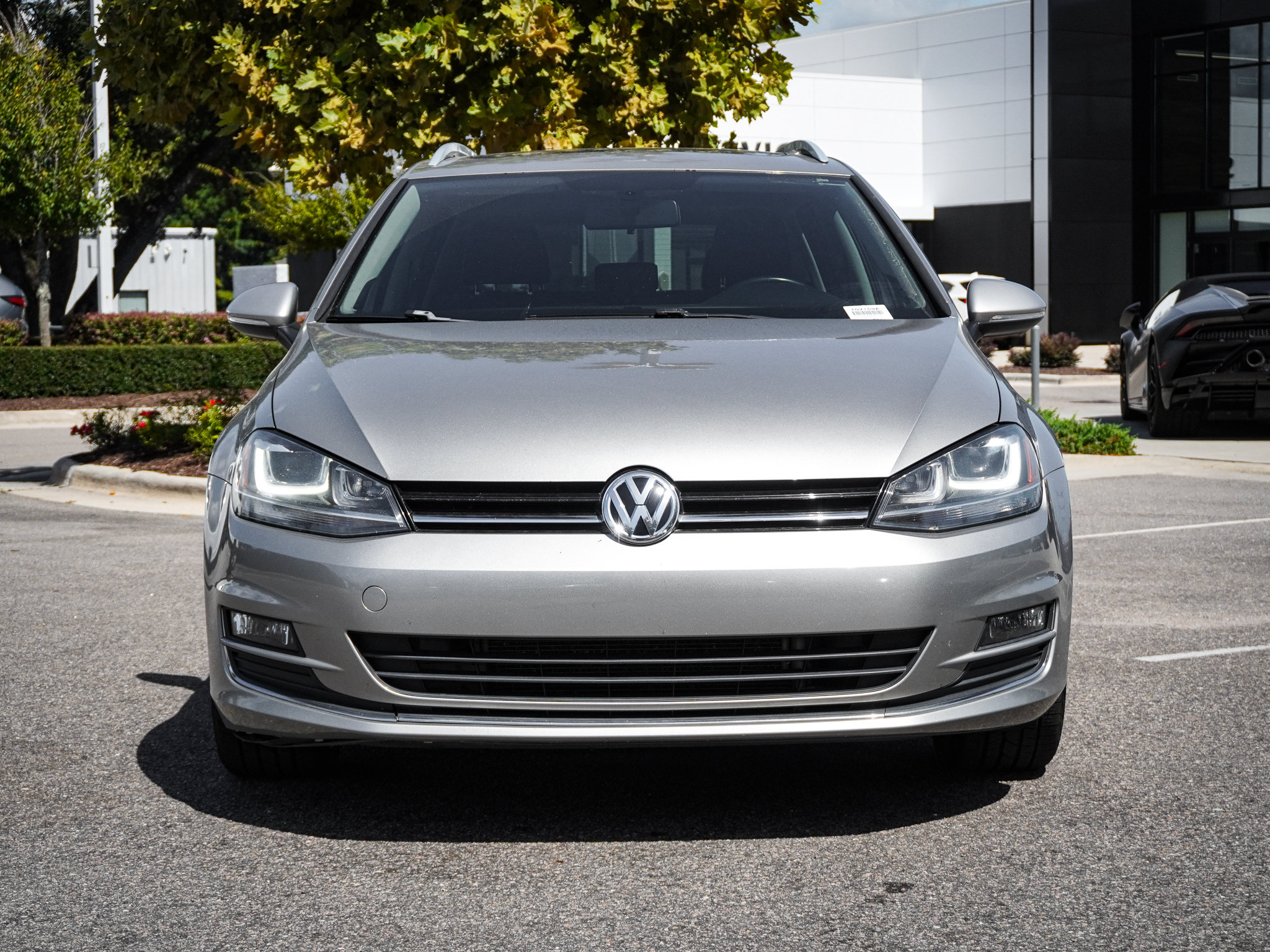 Used 2015 Volkswagen Golf TDI SEL w/ Lighting Package (SEL) FWD image 3
