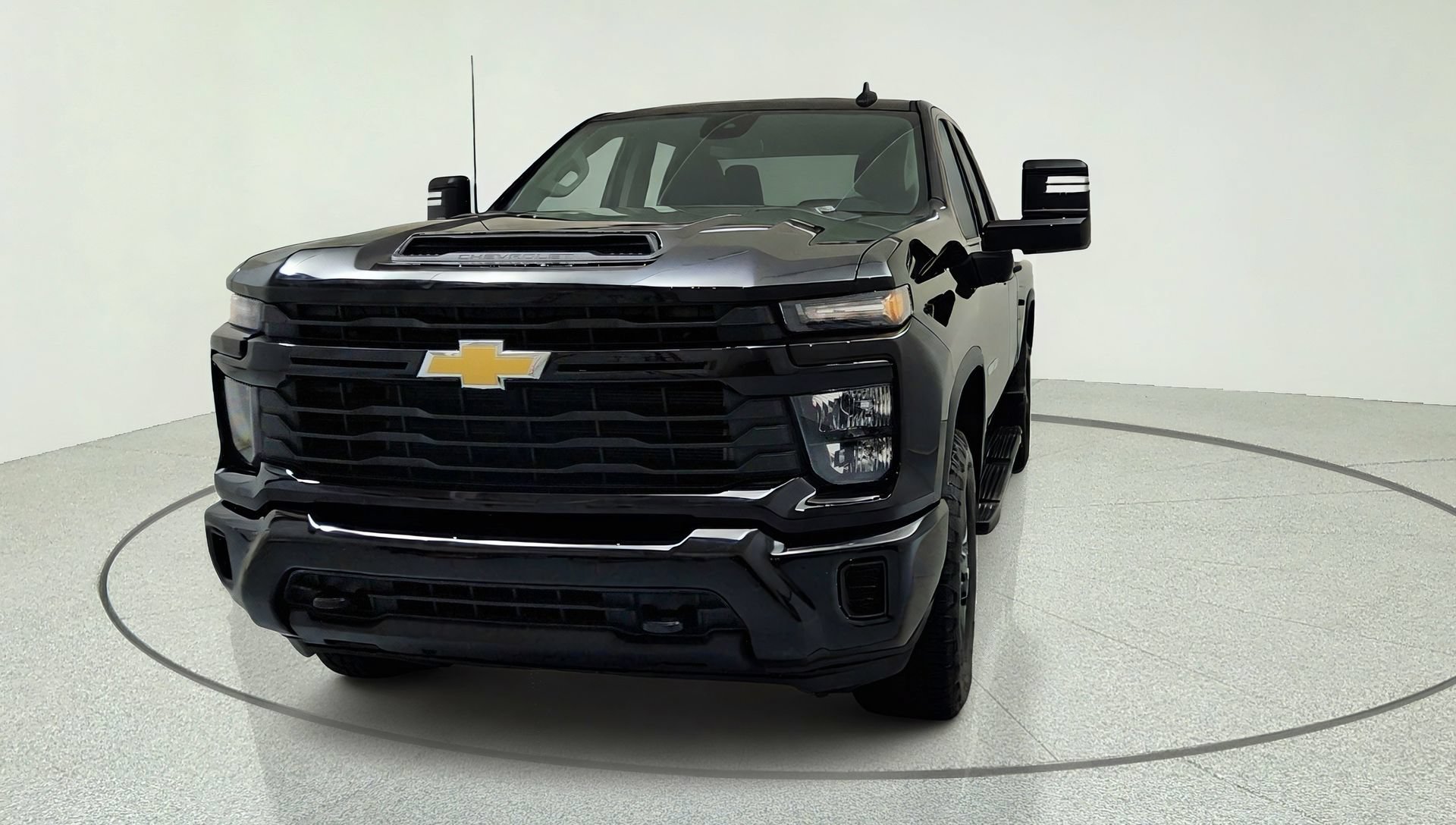 Used 2024 Chevrolet Silverado 2500 Custom w/ Custom Convenience Package AWD/4WD image 8