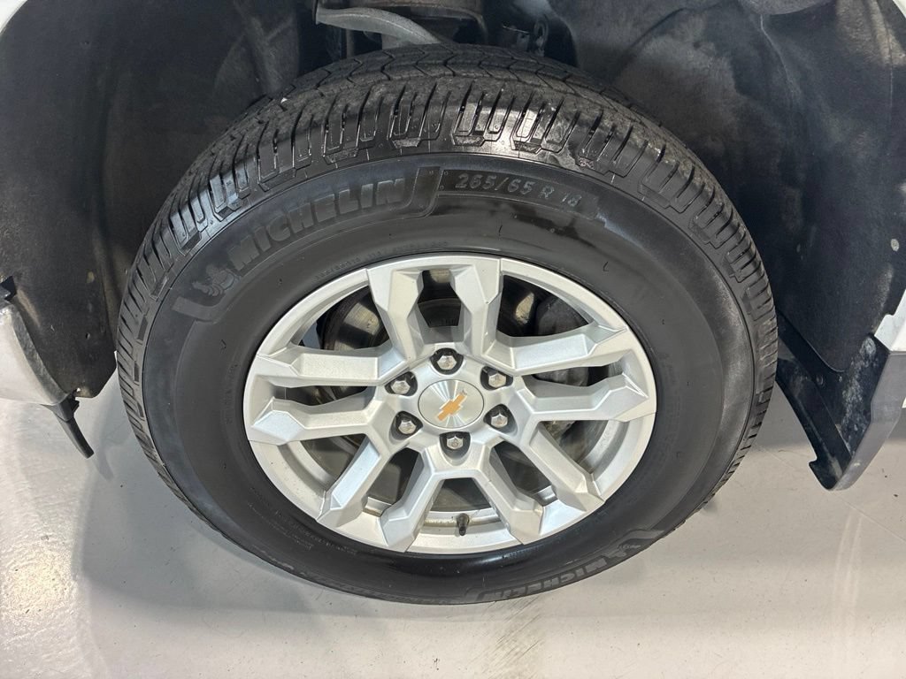Used 2025 Chevrolet Silverado 1500 LT AWD/4WD image 12