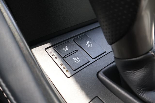 Used 2022 Lexus IS 350 F Sport w/ Accessory Package RWD image 12