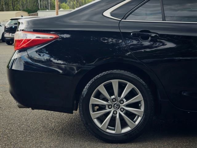 Used 2017 Toyota Camry XLE FWD image 43