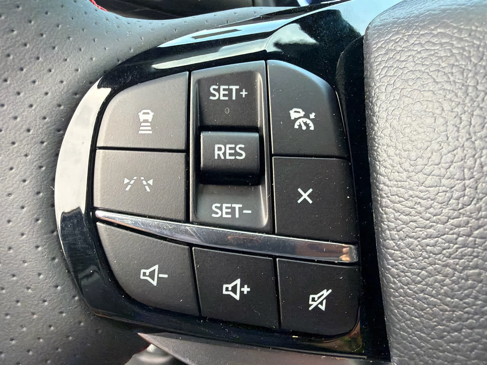 New 2026 Ford Explorer ST-Line AWD/4WD image 19