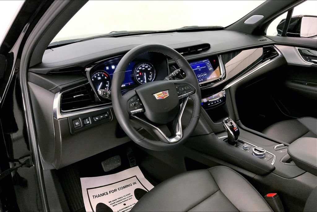 Used 2024 Cadillac XT6 Premium Luxury w/ Technology Package AWD/4WD image 21