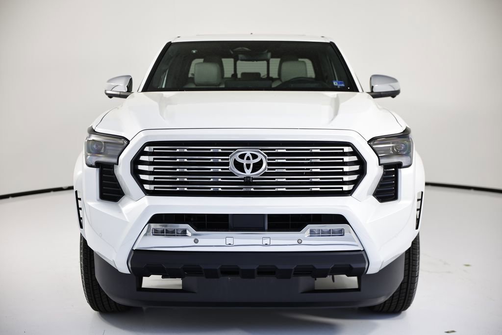 Used 2025 Toyota Tacoma Limited AWD/4WD image 8