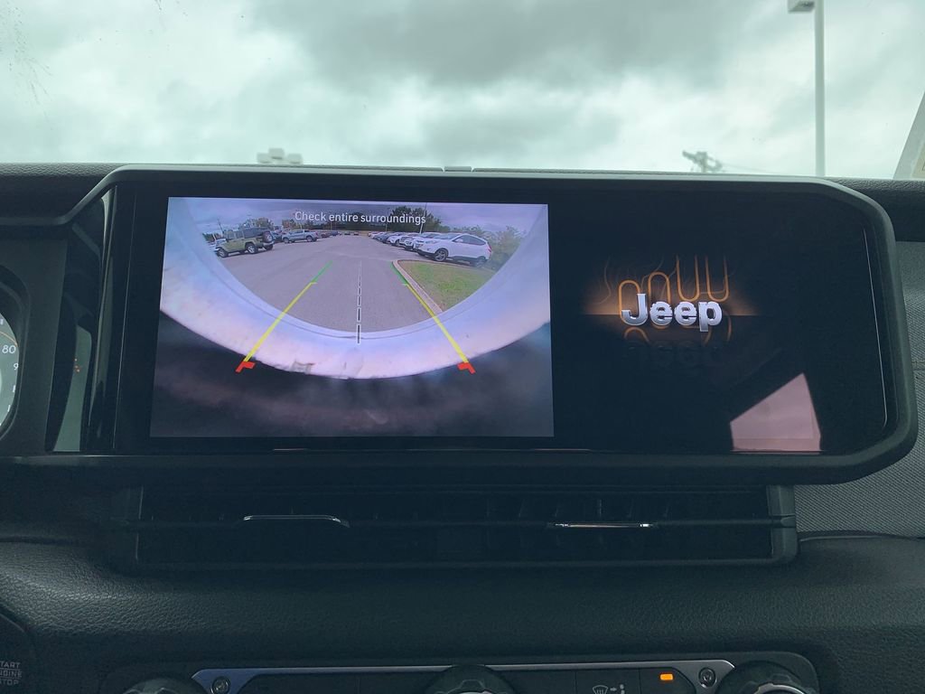 Used 2025 Jeep Wrangler Sport image 22