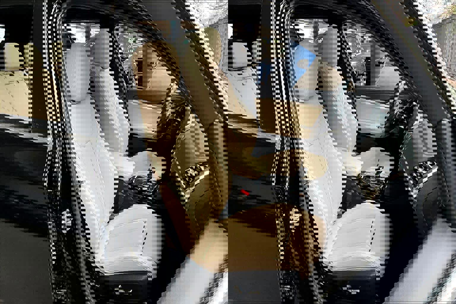 Used 2023 BMW X3 sDrive30i w/ Premium Package image 8