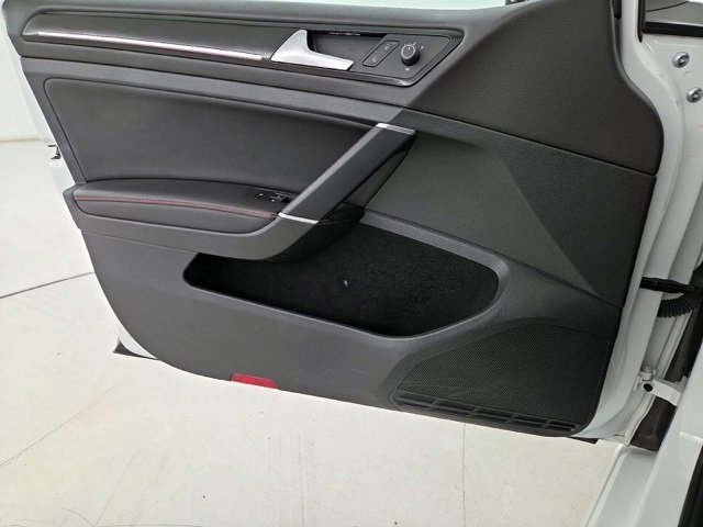 Used 2017 Volkswagen GTI S image 7