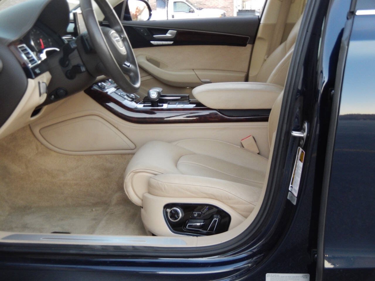 Used 2013 Audi A8 L 3.0T AWD/4WD image 25