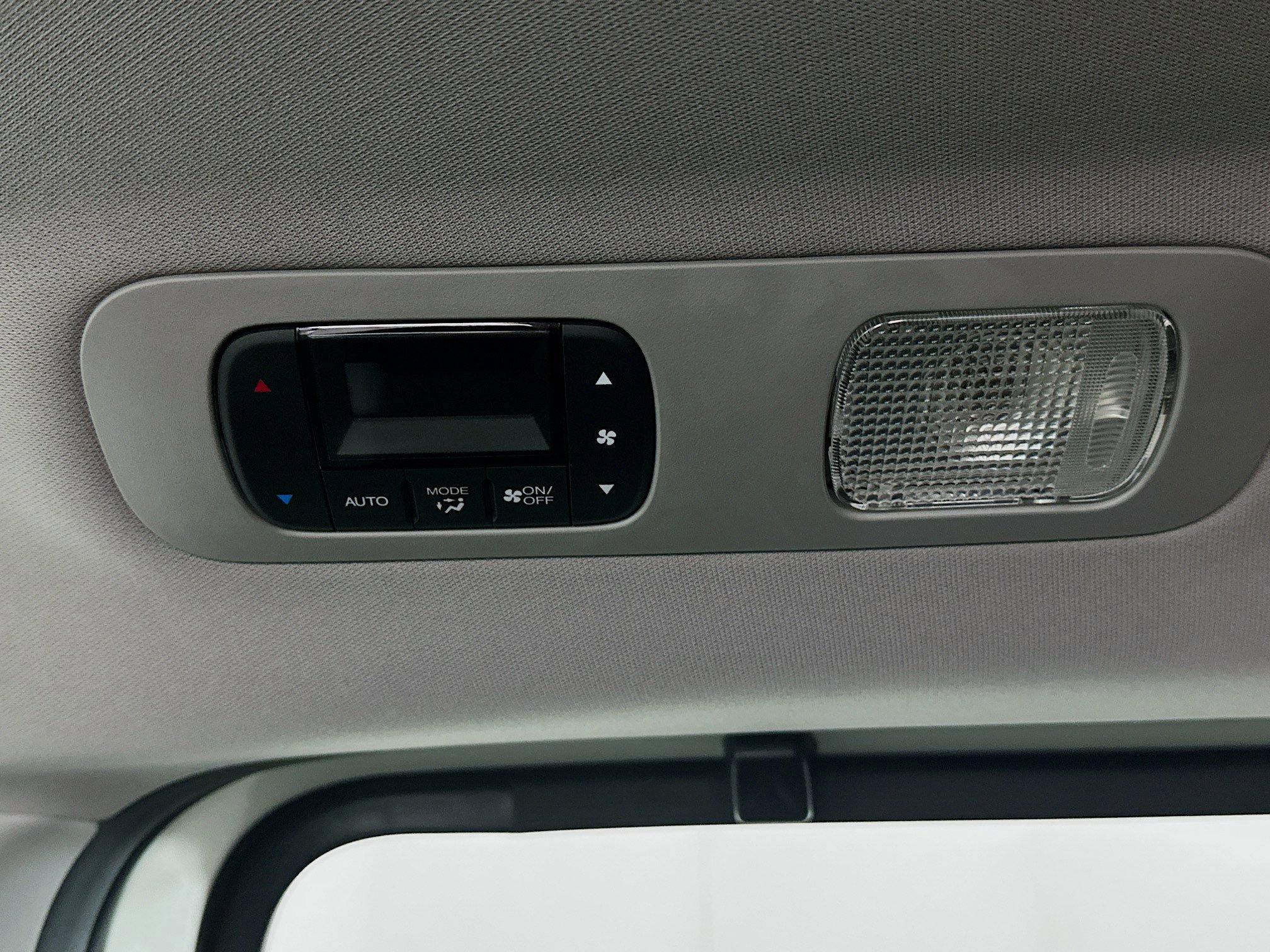 Used 2018 Honda Odyssey EX-L image 27