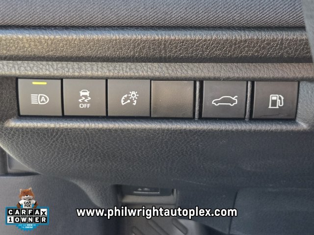 Used 2025 Toyota Camry LE FWD image 29