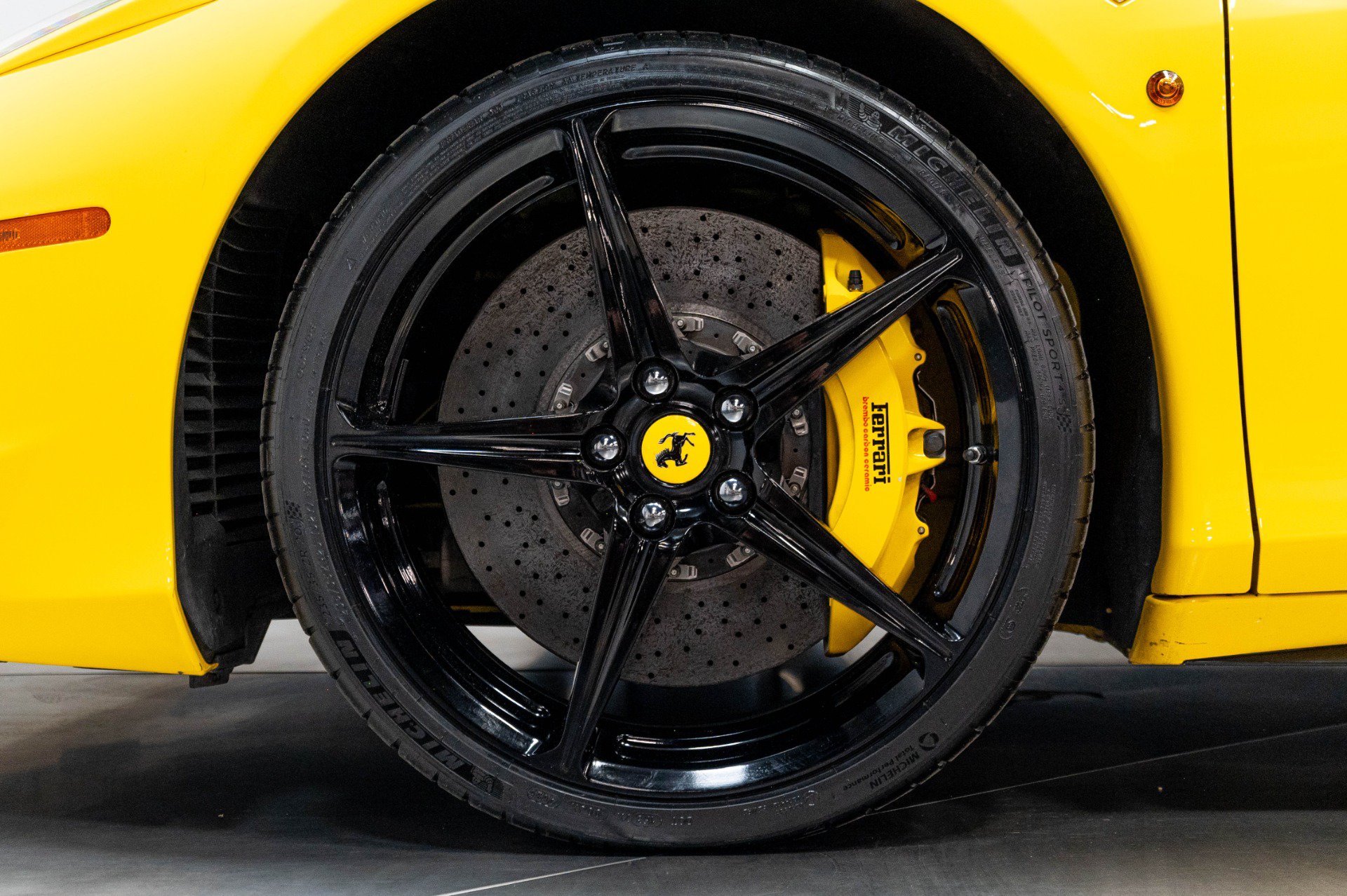 Used 2010 Ferrari 458 Italia Coupe RWD image 45