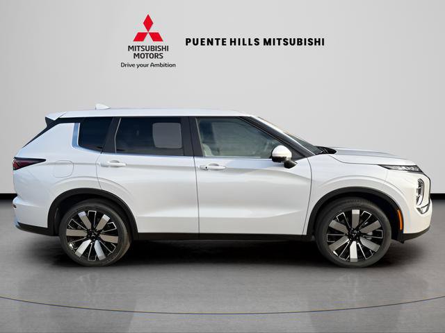 New 2026 Mitsubishi Outlander SE FWD image 4