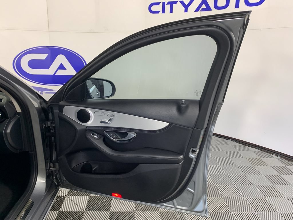 Used 2016 Mercedes-Benz C 300 Sedan image 39