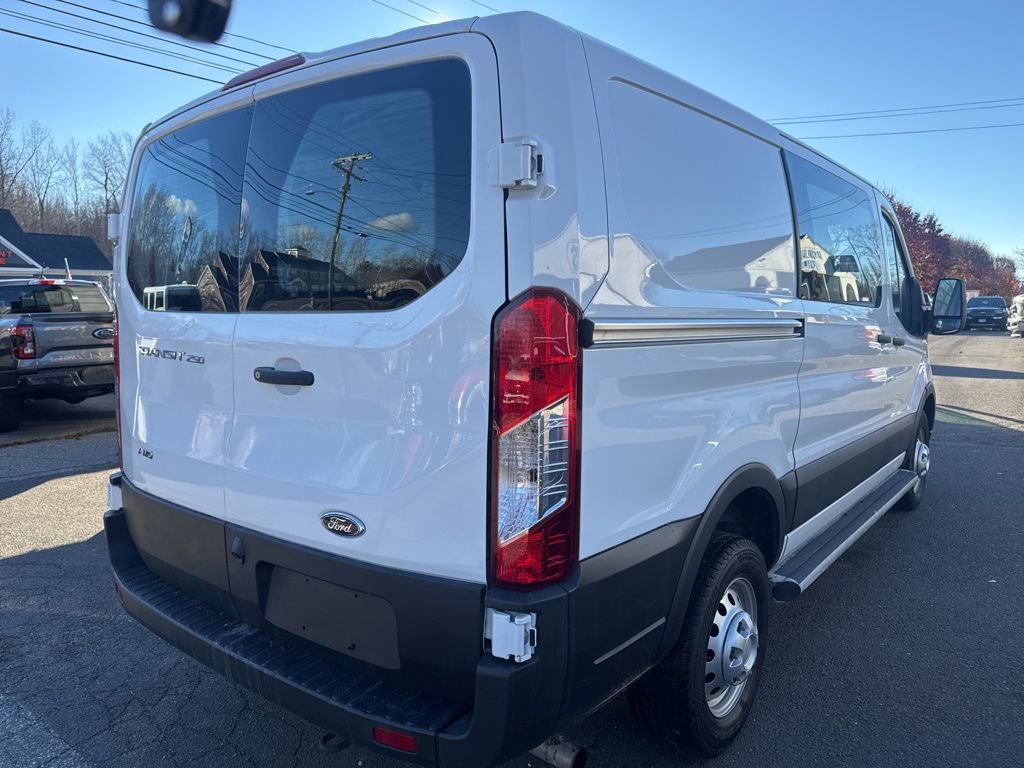 Used 2023 Ford Transit 250 Low Roof AWD image 4