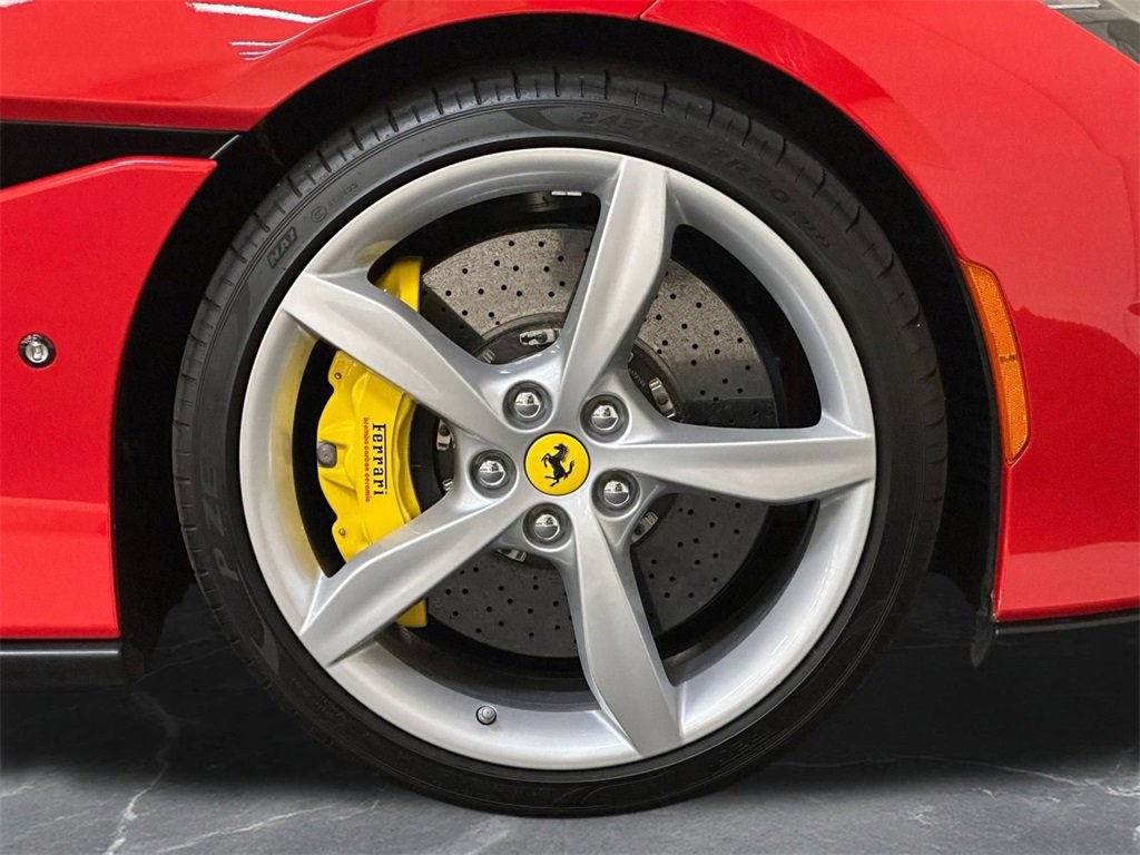 Used 2019 Ferrari Portofino image 31