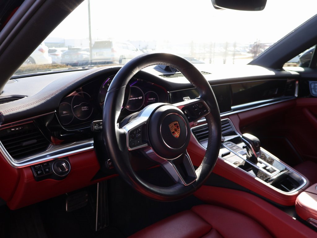 Used 2018 Porsche Panamera 4S image 18