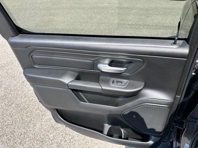 New 2026 RAM 1500 Express AWD/4WD image 37