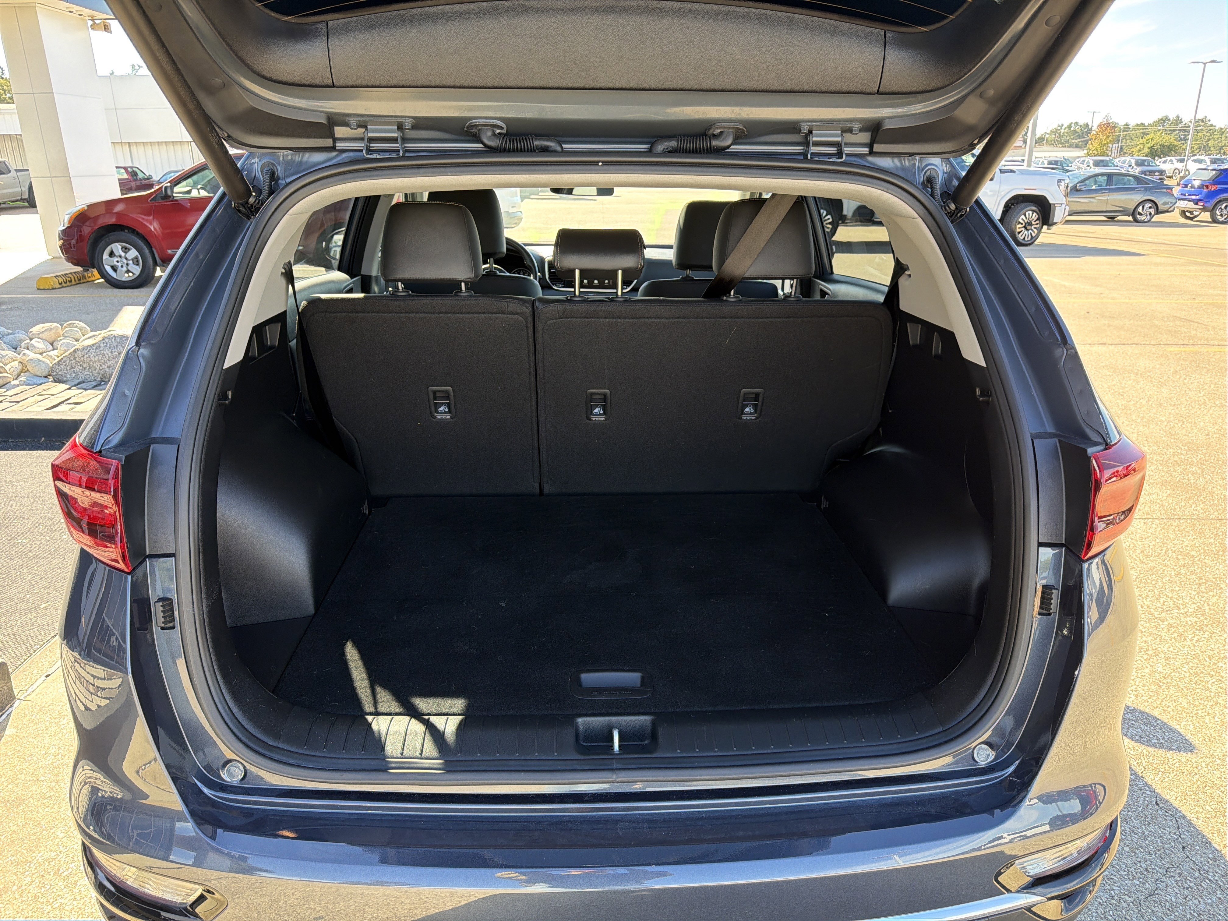 Used 2021 Kia Sportage EX image 24