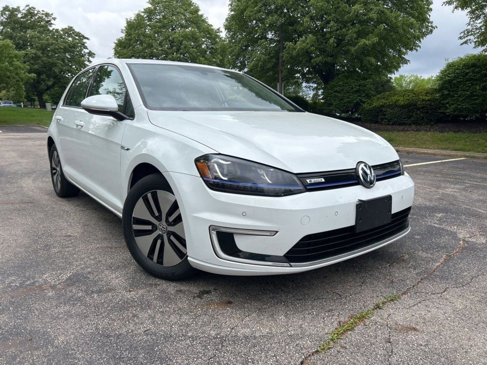 Used 2016 Volkswagen e-Golf SEL Premium FWD image 6