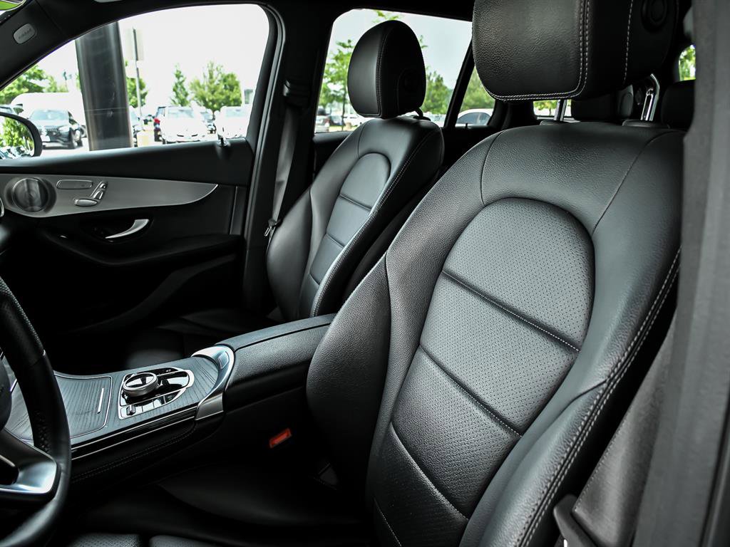 Used 2019 Mercedes-Benz GLC 300 4MATIC image 14