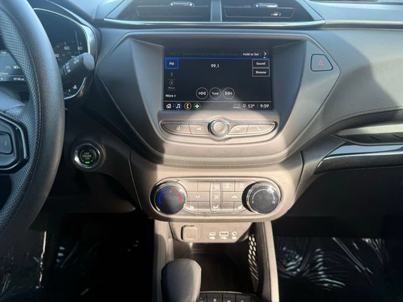 Used 2023 Chevrolet TrailBlazer LT FWD image 16