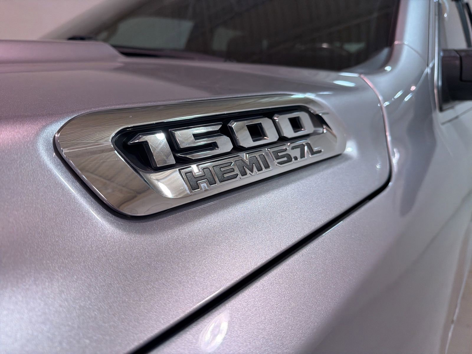 Used 2022 RAM 1500 Limited image 9