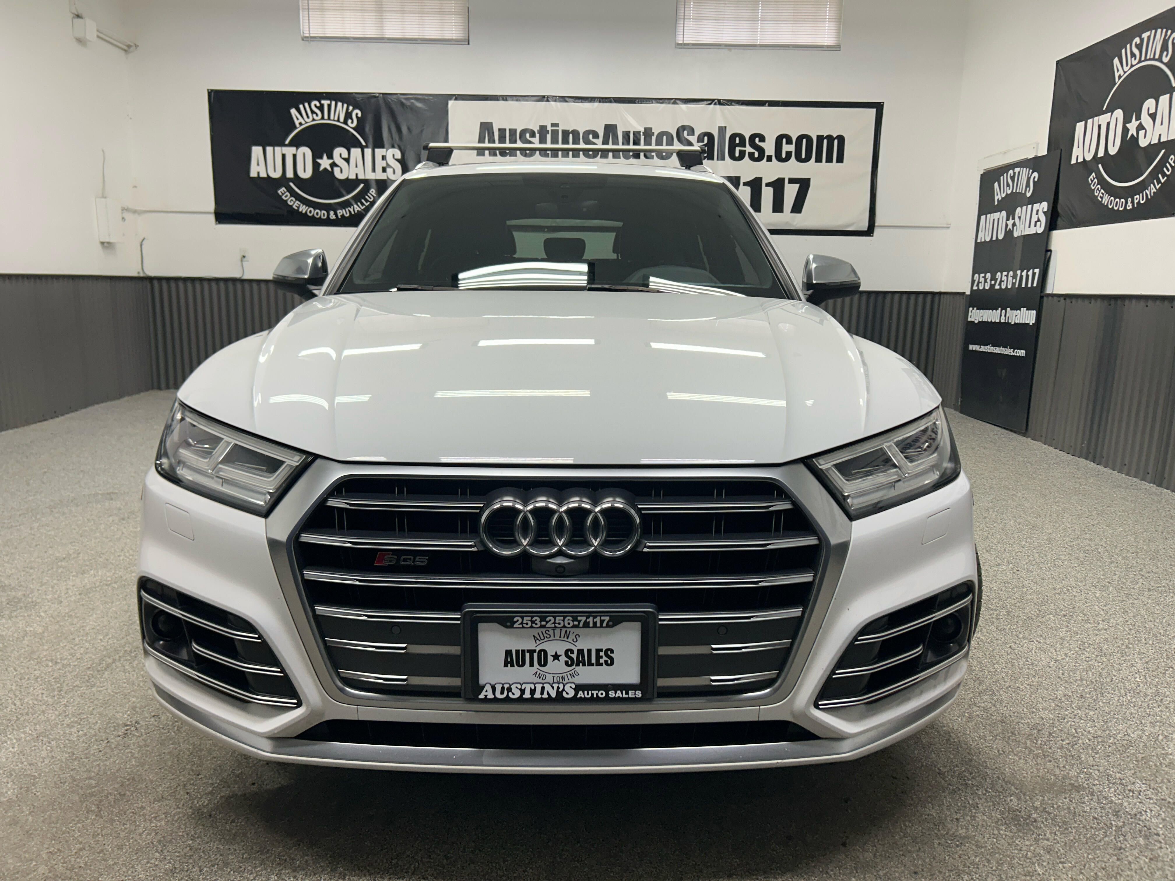 Used 2018 Audi SQ5 Prestige AWD/4WD image 2