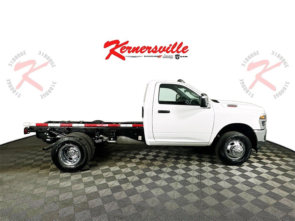 New 2026 RAM 3500 Tradesman image 8
