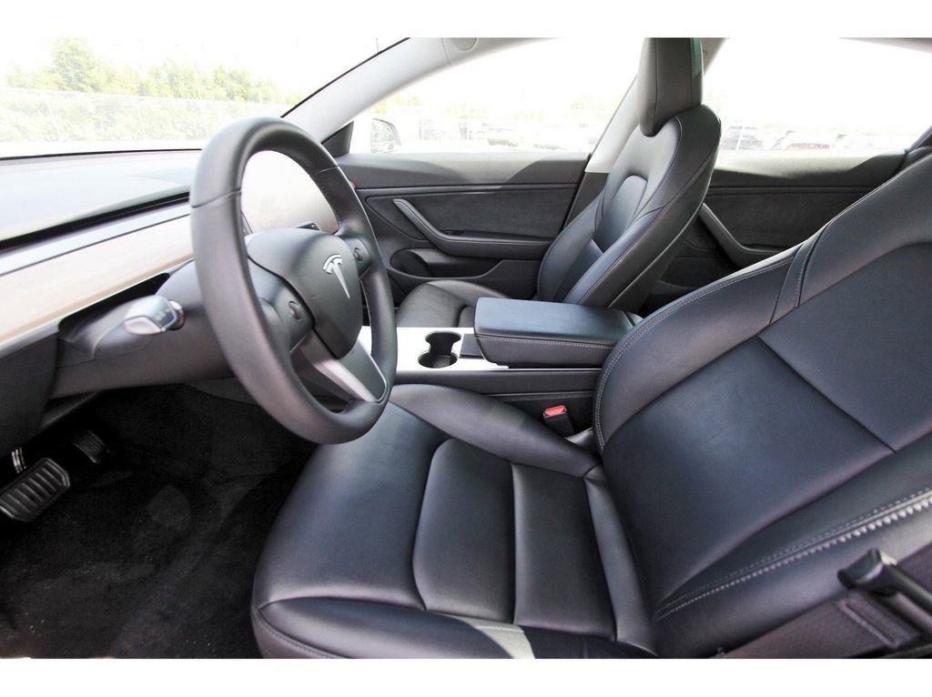 Used 2019 Tesla Model 3 Performance image 15