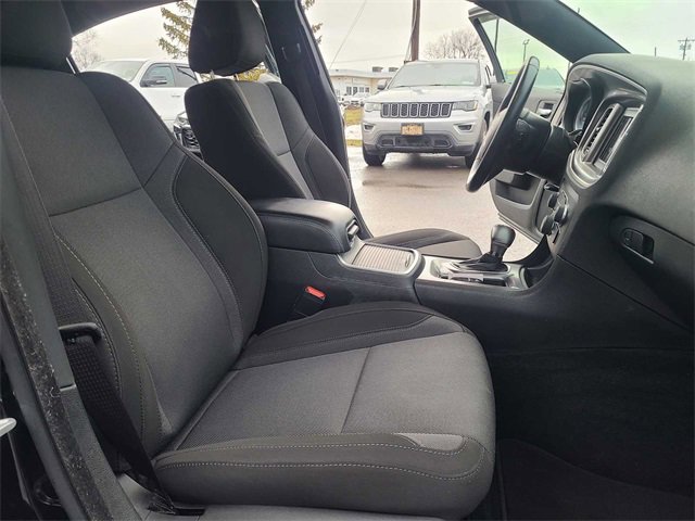 Used 2022 Dodge Charger SXT image 18