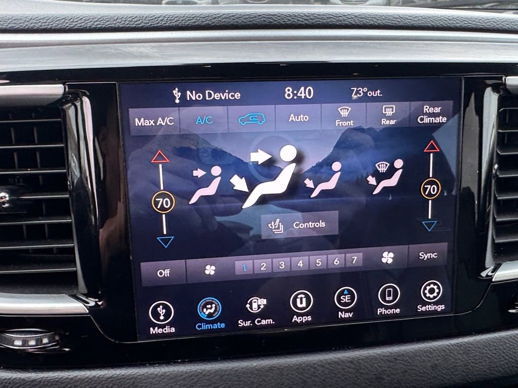 Used 2020 Chrysler Pacifica Touring-L Plus image 16