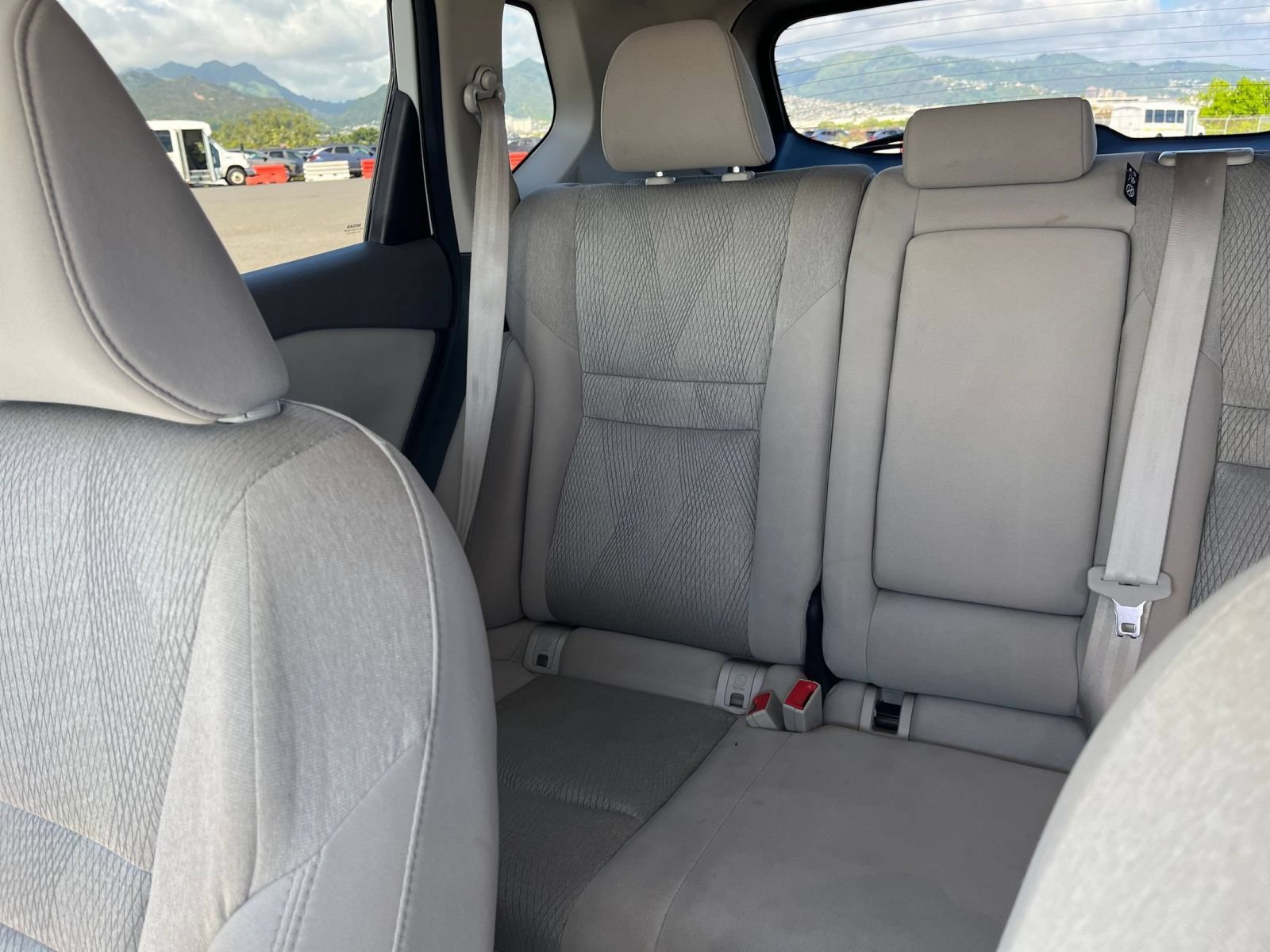 Used 2025 Nissan Rogue SV FWD image 33