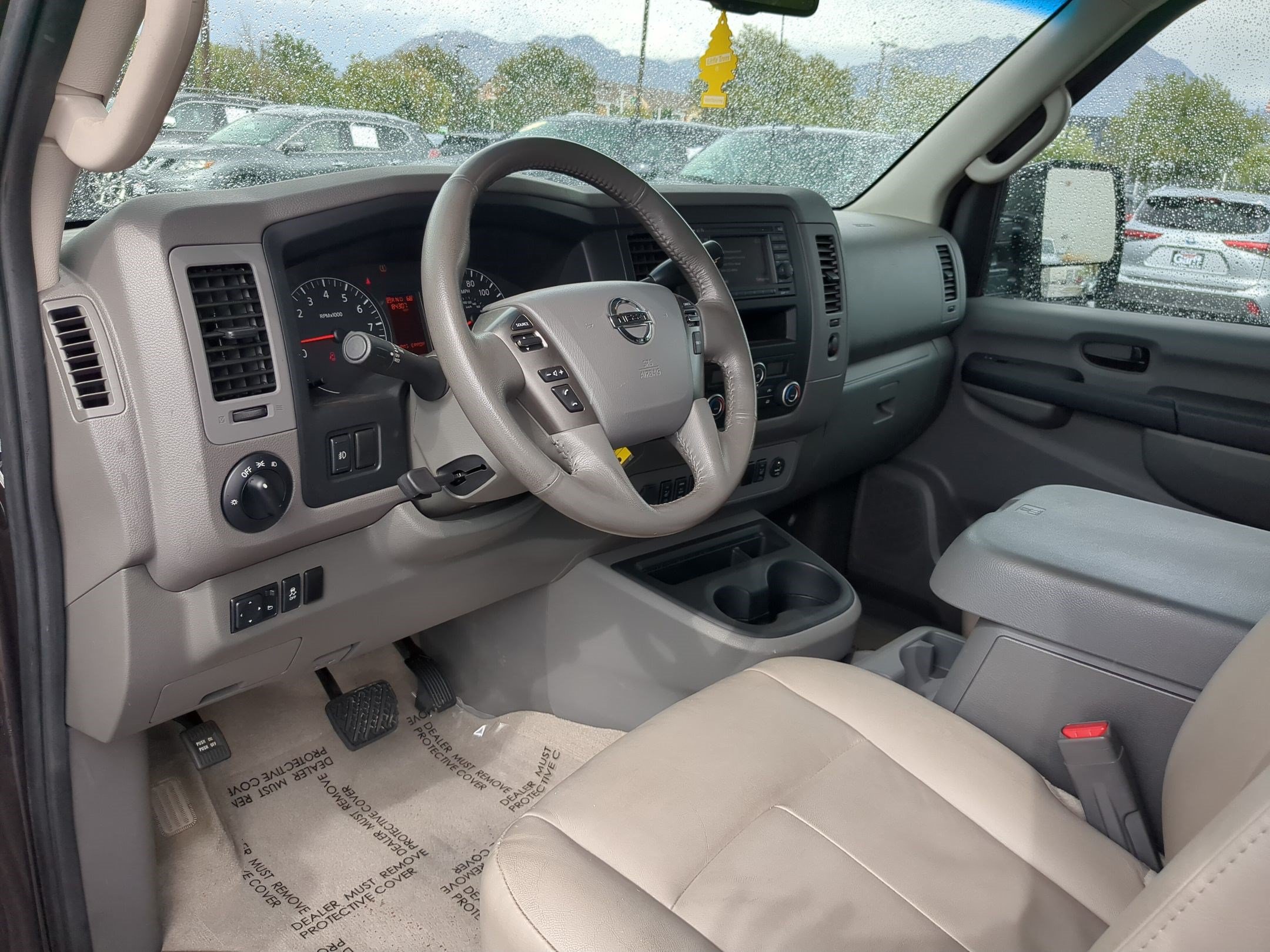 Used 2014 Nissan NV 3500 SL w/ Technology Package RWD image 16