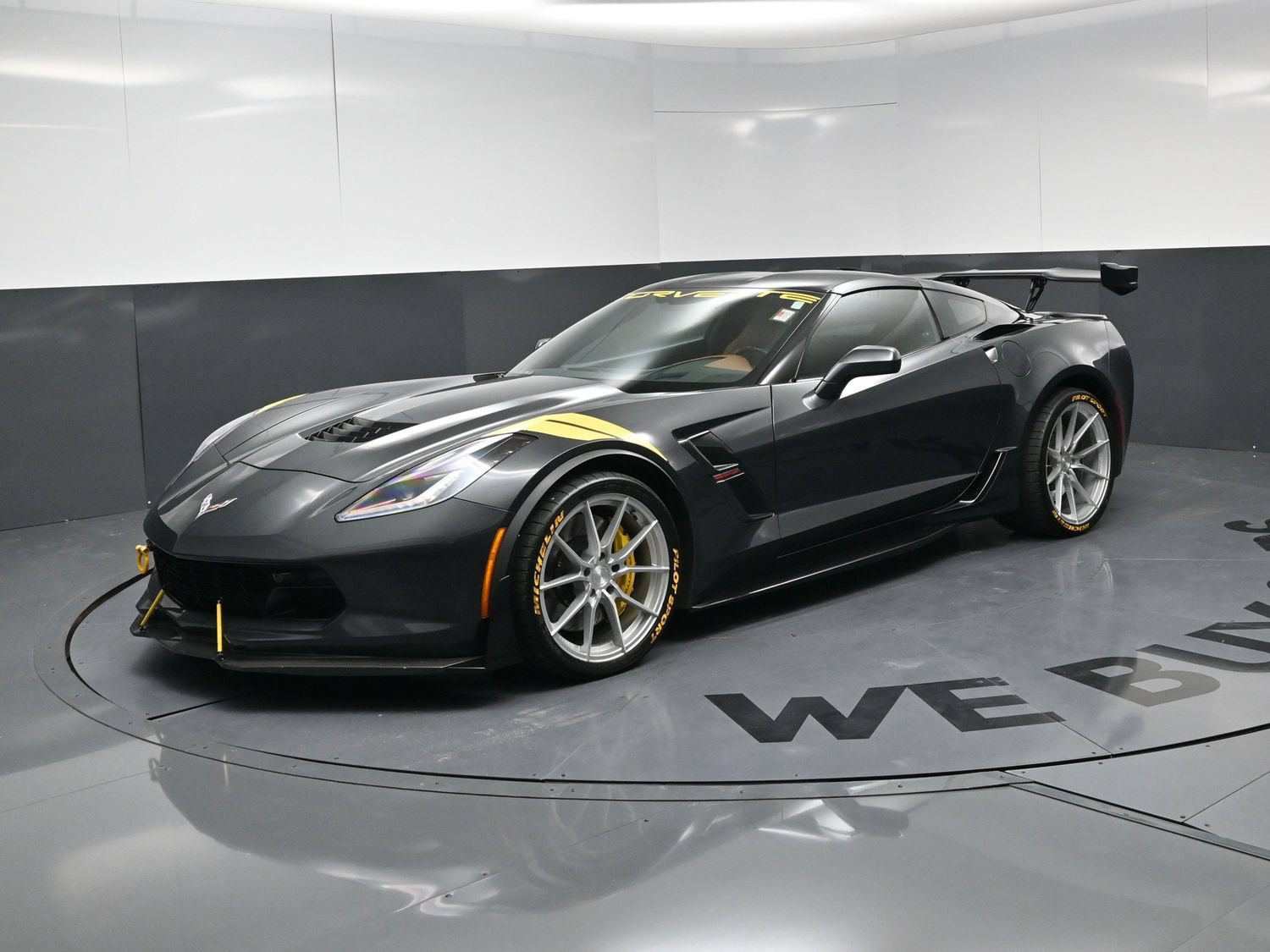 Used 2018 Chevrolet Corvette Grand Sport RWD image 5