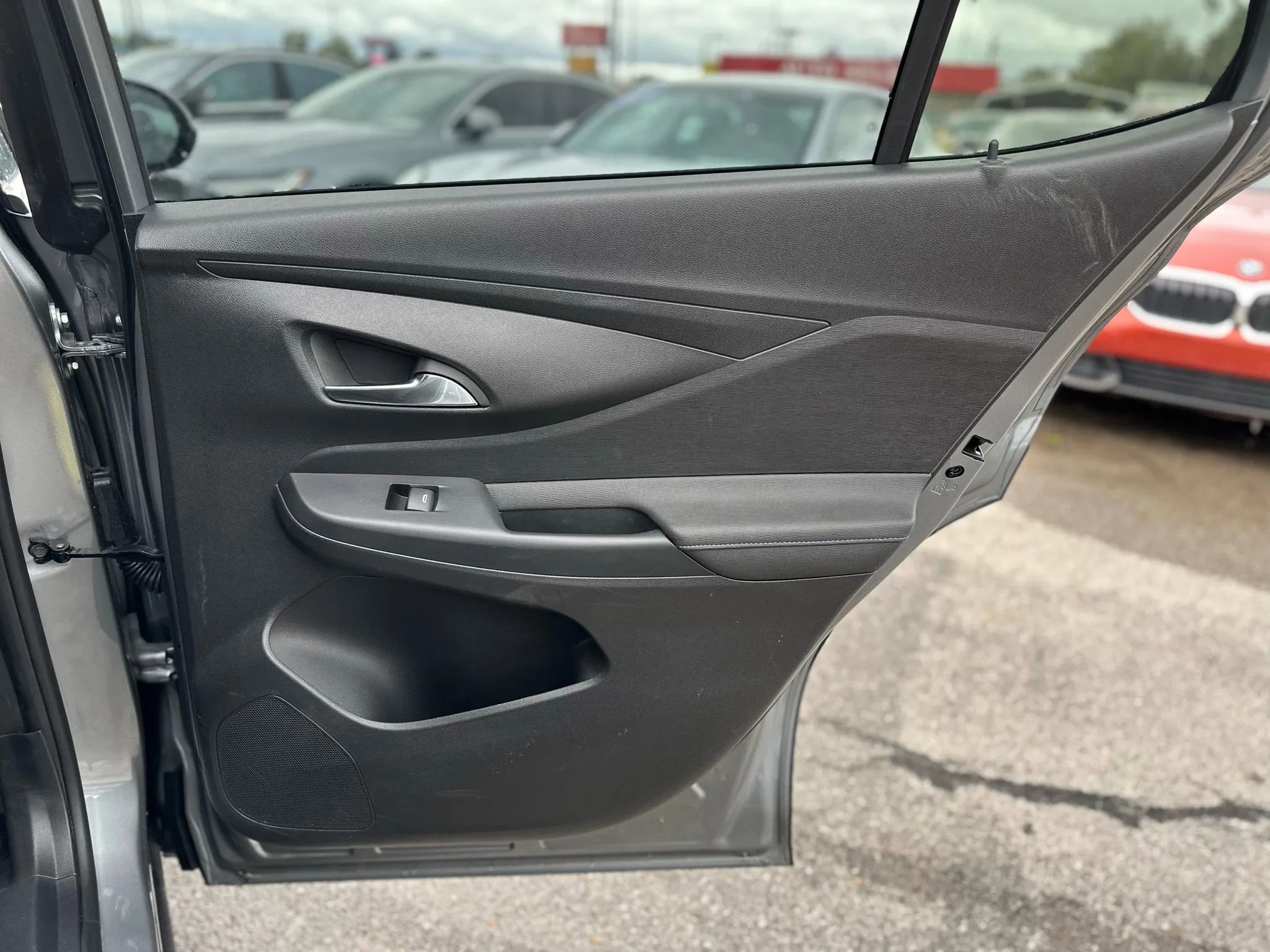 Used 2025 Buick Envista Sport Touring image 23