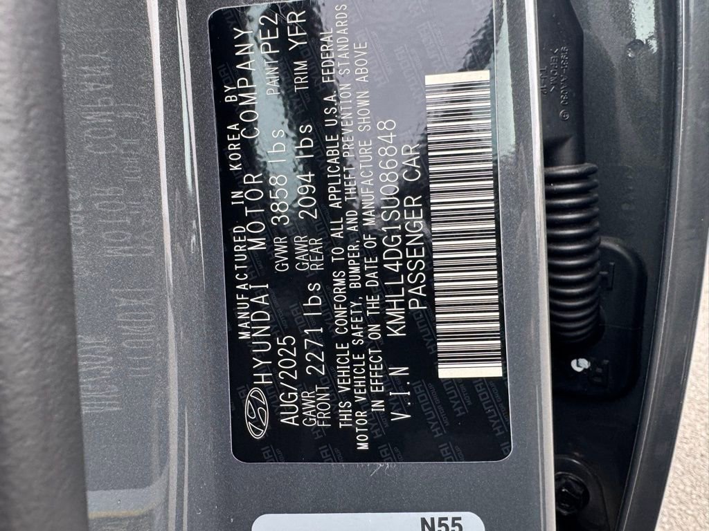 Used 2025 Hyundai Elantra SE image 30