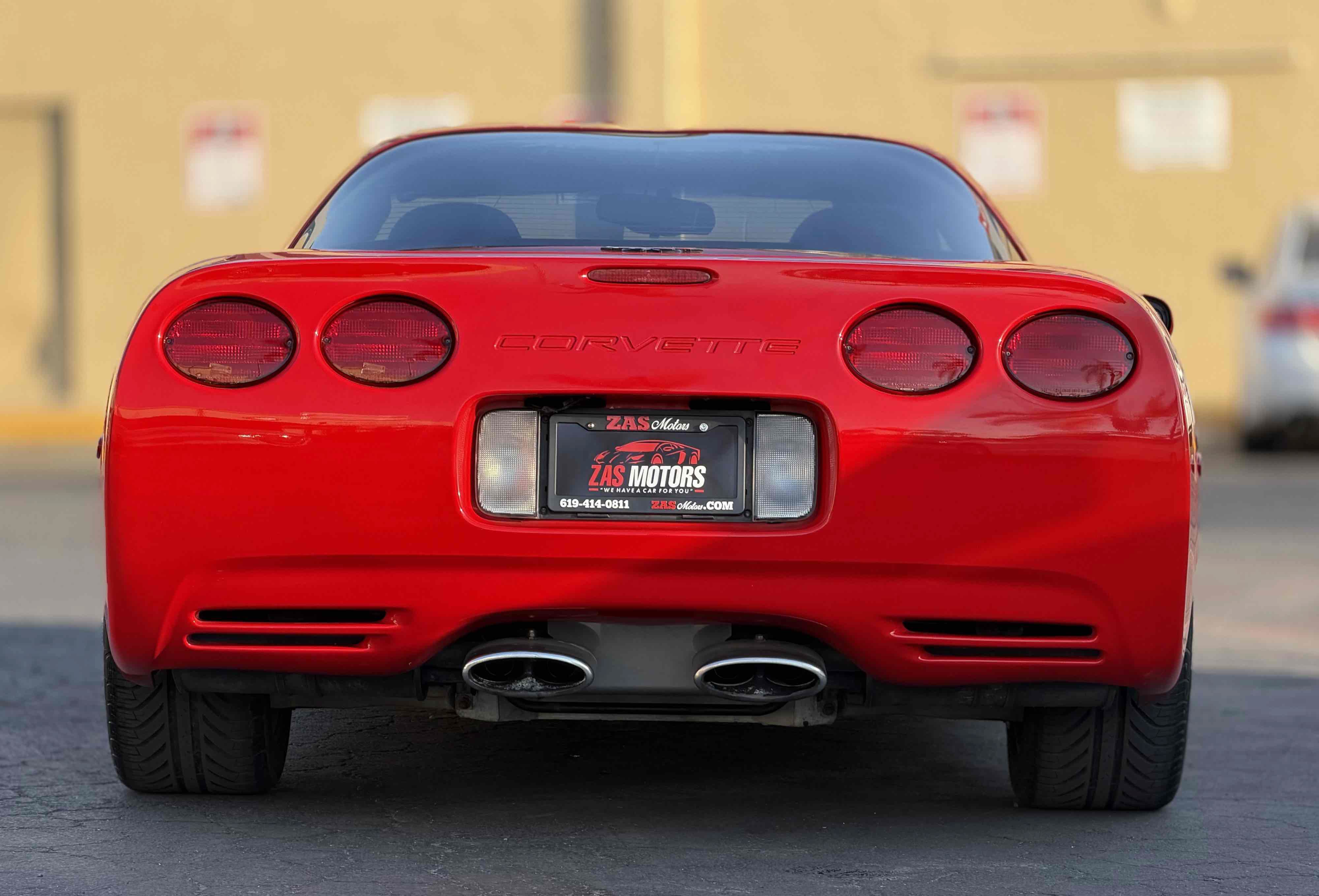 Used 2000 Chevrolet Corvette Coupe w/ Memory Pkg RWD image 8