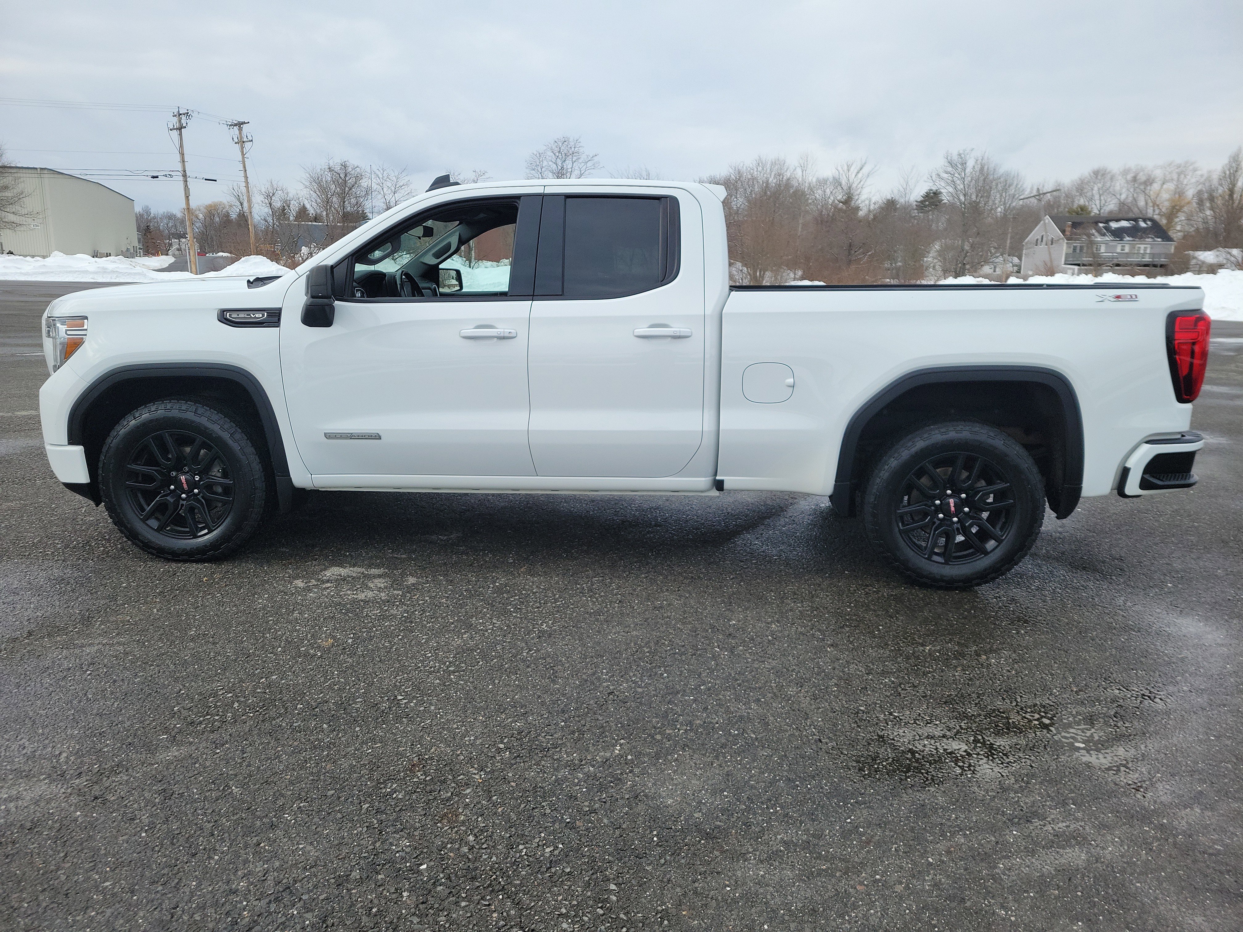 Used 2020 GMC Sierra 1500 Elevation w/ Elevation Value Package image 8