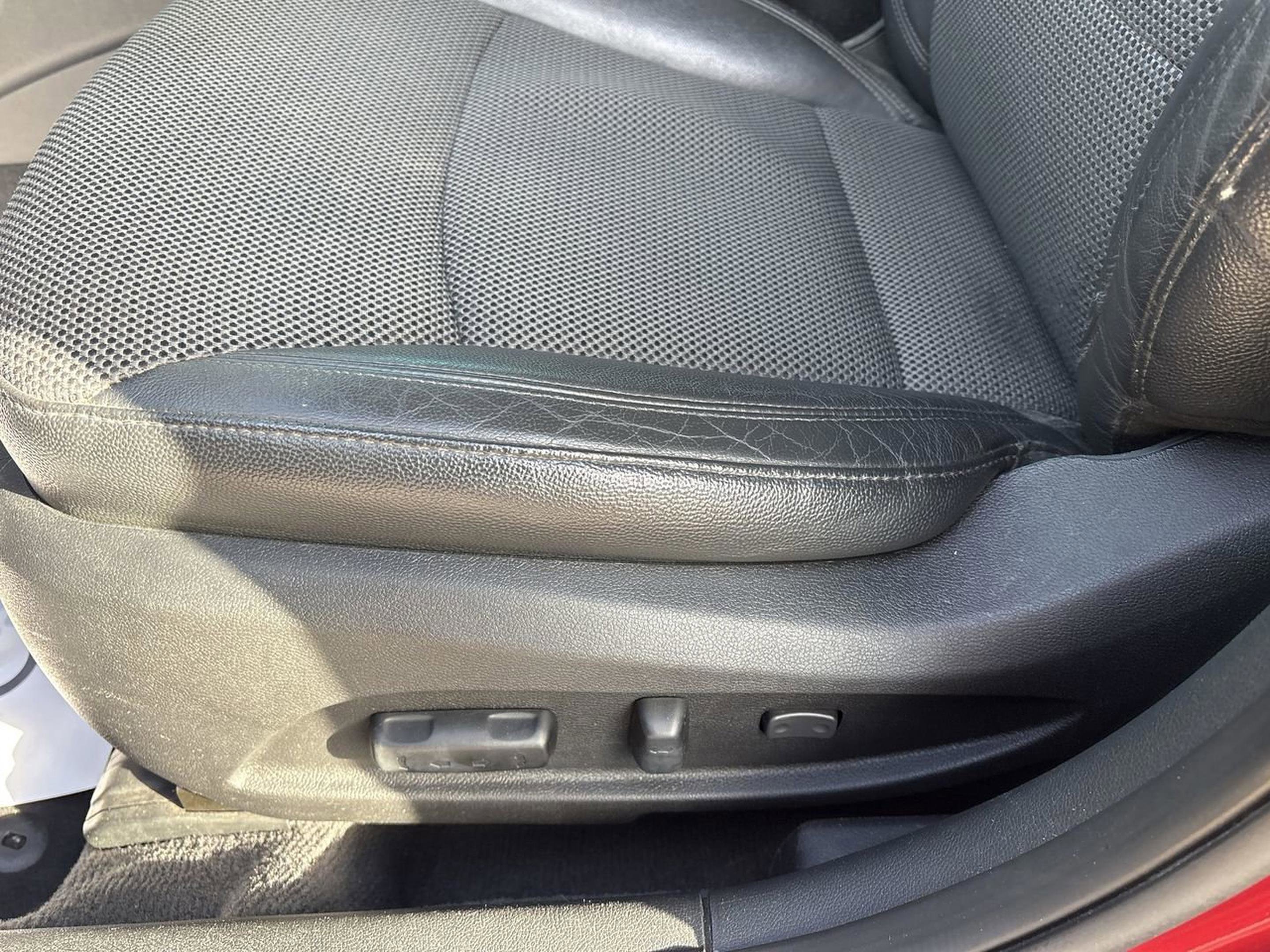 Used 2013 Hyundai Sonata SE w/ Navigation & Sunroof Pkg image 15