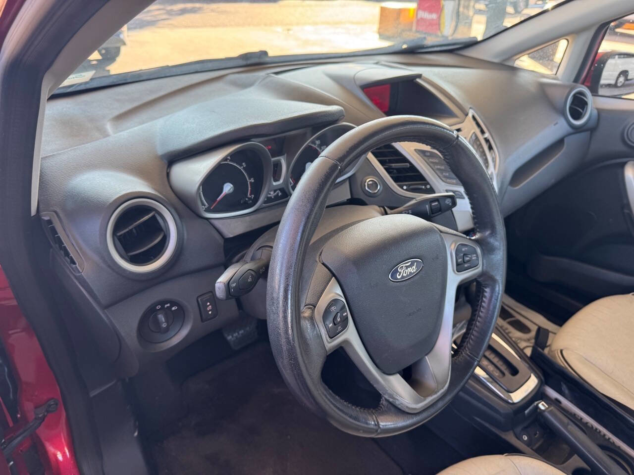 Used 2012 Ford Fiesta SEL image 11